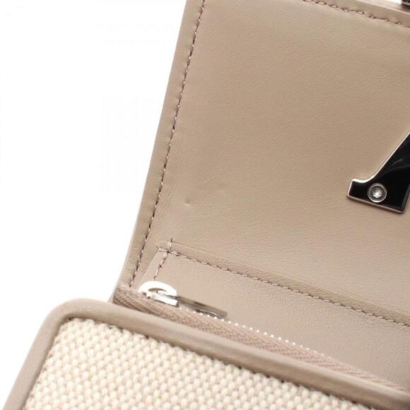 LOUIS VUITTON Beige Leather Wallet - Picture 6 of 6